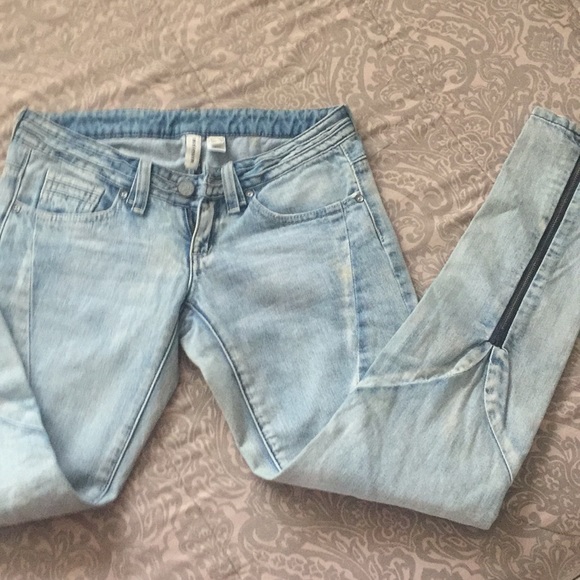 Jeans - Picture 3 of 4